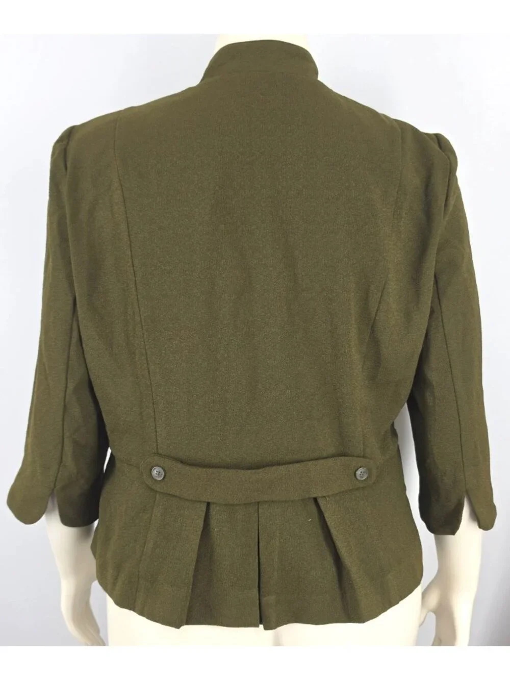 Women's Studio I Olive Green Suit Jacket Pleated Back 2 Button Size 16 Cropped